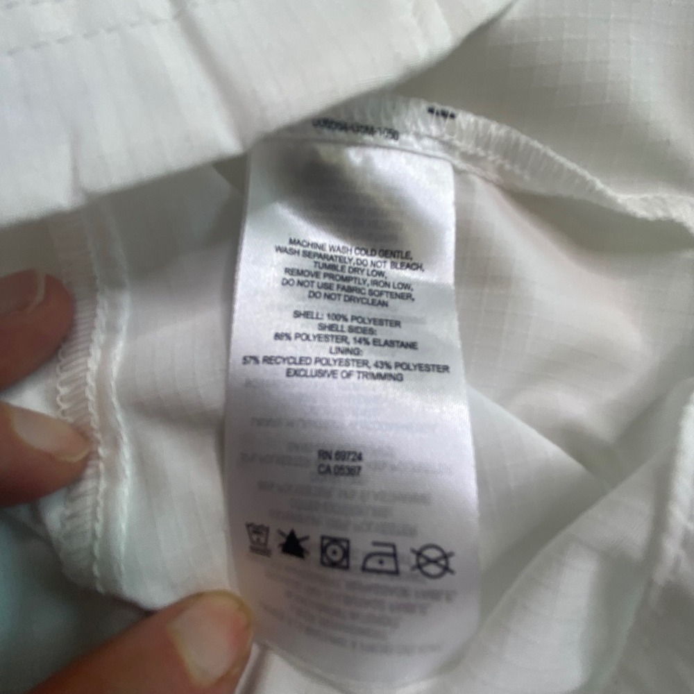 Columbia Womens M Long Sleeve White Omni-Shade Sun Protection Hiking Shirt NWOT - Picture 5 of 10